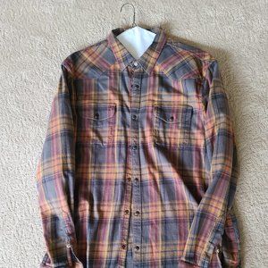 Lucky Brand Co snap front flannel
